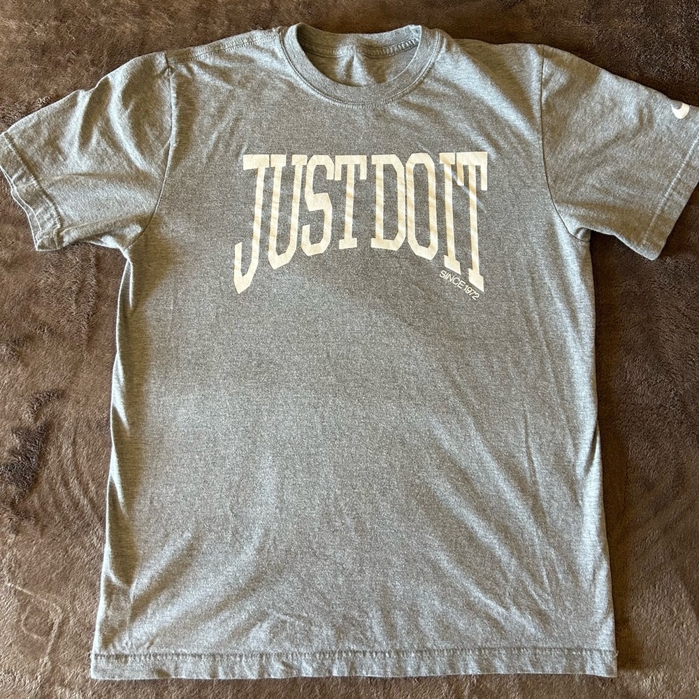 Nike Gray Short Sleeve Tee Just Don't